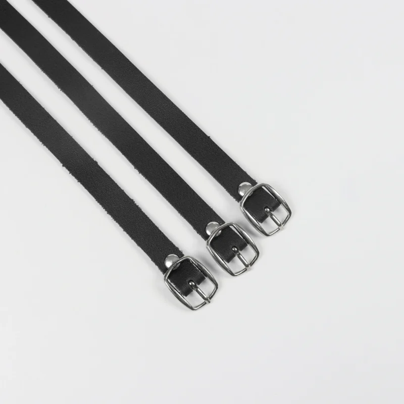 Choker z trzema paskami i pierścieniem