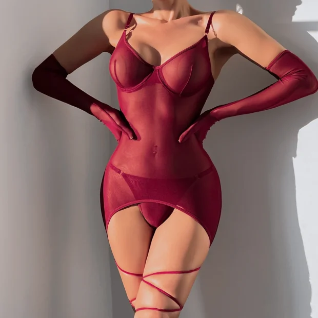 Transparentna halka z dodatkami w stylu boudoir