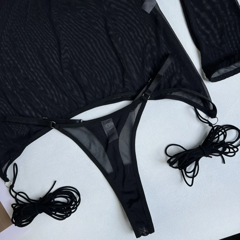 Transparentna halka z dodatkami w stylu boudoir