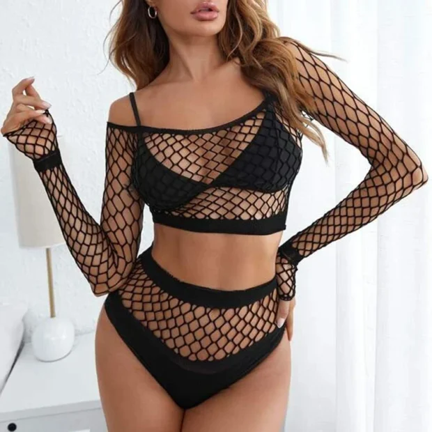 Komplet z siateczki typu fishnet i wysokimi figami