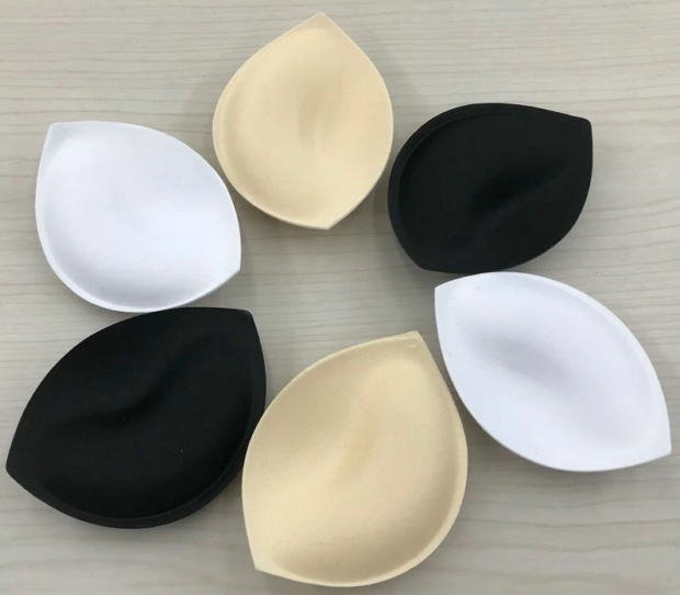 Profilowane wkładki do biustonosza lub stroju kąpielowego