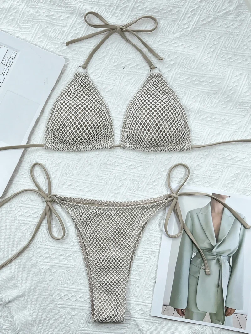 Bikini z siateczkowym wykończeniem i wiązaniami