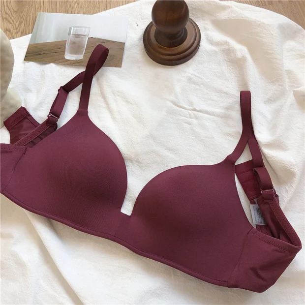 Bezszwowy biustonosz bralette typu push up bez fiszbin