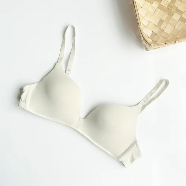 Bezszwowy biustonosz bralette typu push up bez fiszbin