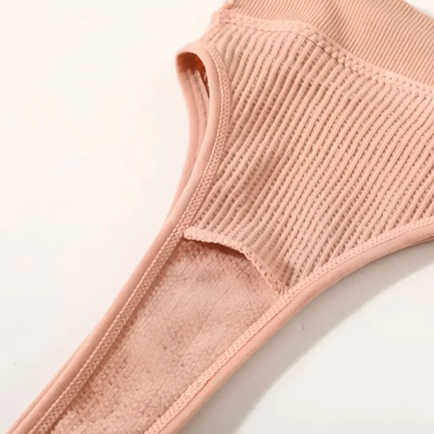 Bralette bezszwowy z prążkowanej dzianiny i głębokim dekoltem