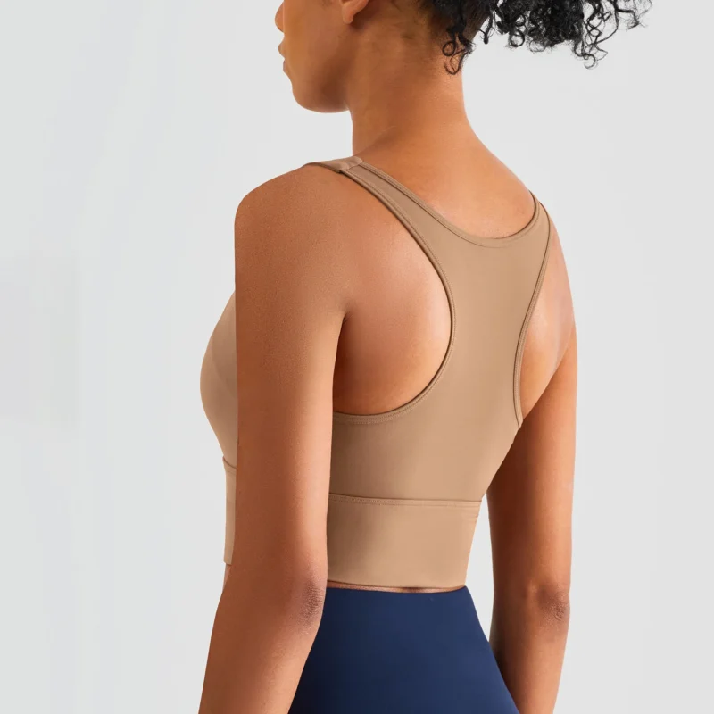 Kompresyjny crop top sportowy z wycięciem