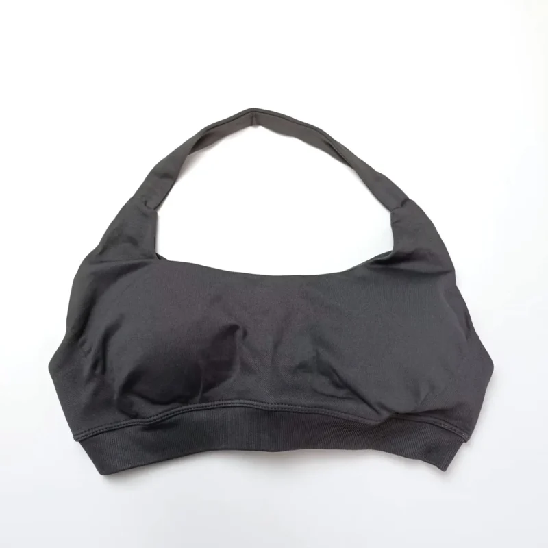 Bezszywowy biustonosz sportowy typu halter