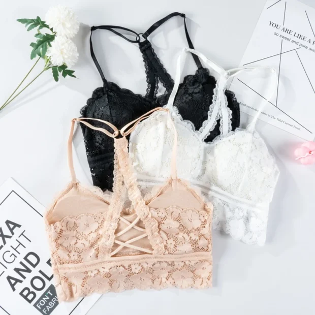Koronkowy bralette z ozdobnym tyłem i wyjmowaną wkładką