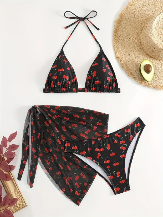 Trzyczęściowe bikini z wiązanym pareo i trójkątną górą