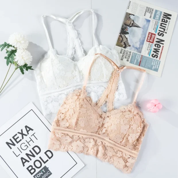 Koronkowy bralette z ozdobnym tyłem i wyjmowaną wkładką