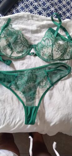 Transparentny komplet bielizny z haftem kwiatowym i fiszbinami photo review
