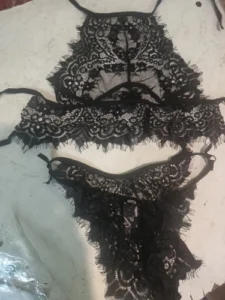 Koronkowy komplet z topem typu halter photo review