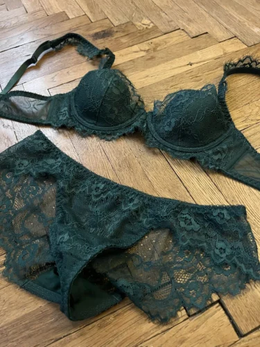 Koronkowy komplet bielizny z usztywnianymi miseczkami photo review