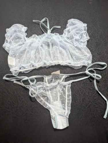 Siateczkowy komplet z wiązaniami photo review