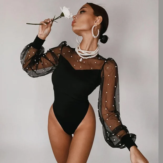 Body z tiulową górą i rękawami w kropki