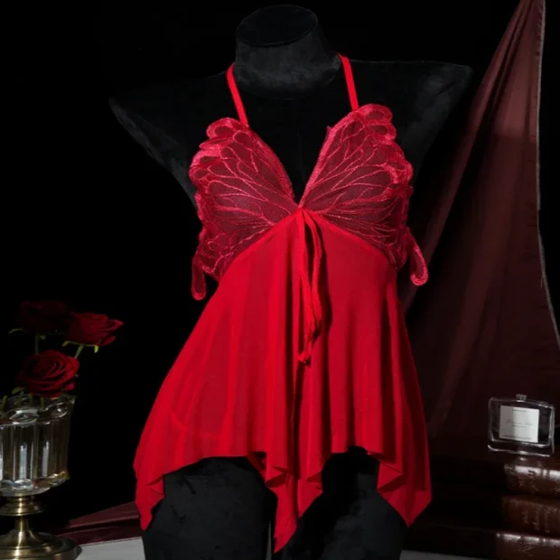 Koszula nocna z motywem skrzydeł i mini-spódniczką