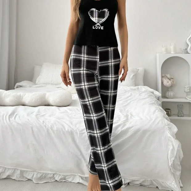 Dwuczęściowy zestaw piżamowy z nadrukiem i spodniami w kratę