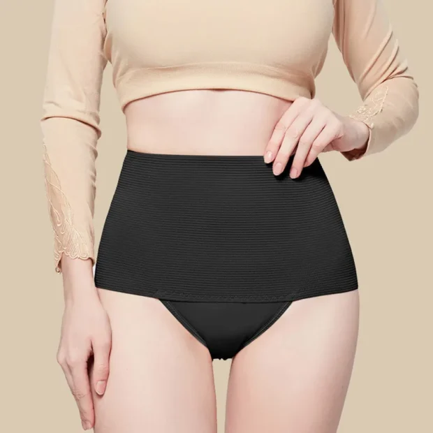 Figi damskie o wysokim stanie z prążkowaną górą