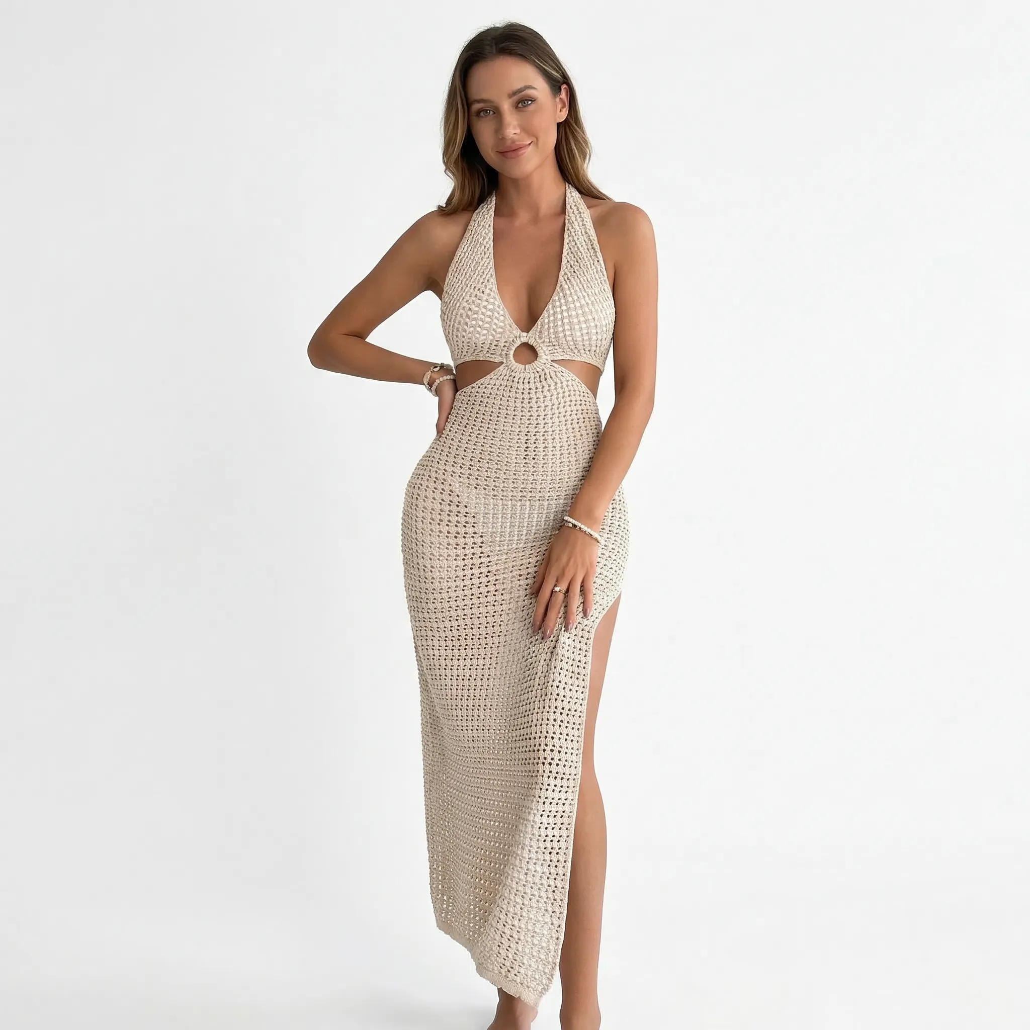 Sukienka szydełkowa maxi z wiązanym dekoltem i wycięciami